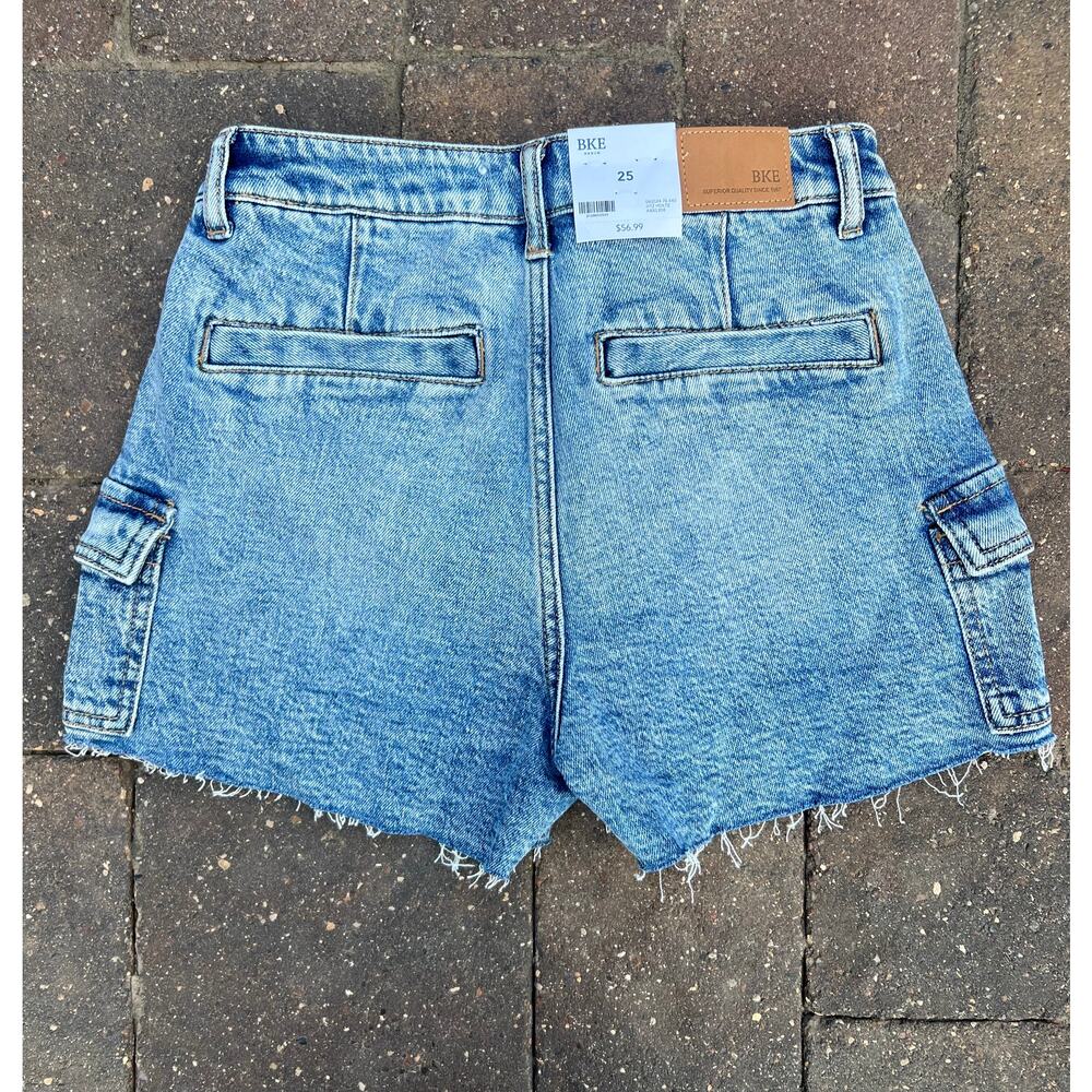 NWT Billie high rise slim fit cargo jean shorts size 25x3" - Picture 2 of 4